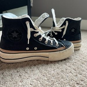 Platform wool converse